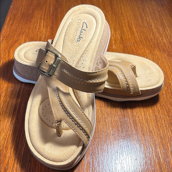Clark’s Collection Brynn Madi Toe Post Tan Sandal. Size 6 - Picture 1 of 9